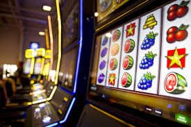 viralqq lobby game live casino baccarat roulette dealer profesional 24 jam